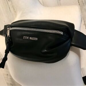 Steve Madden Black Leather Belt Bag